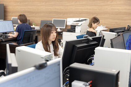 報告書の作成・報告会の実施